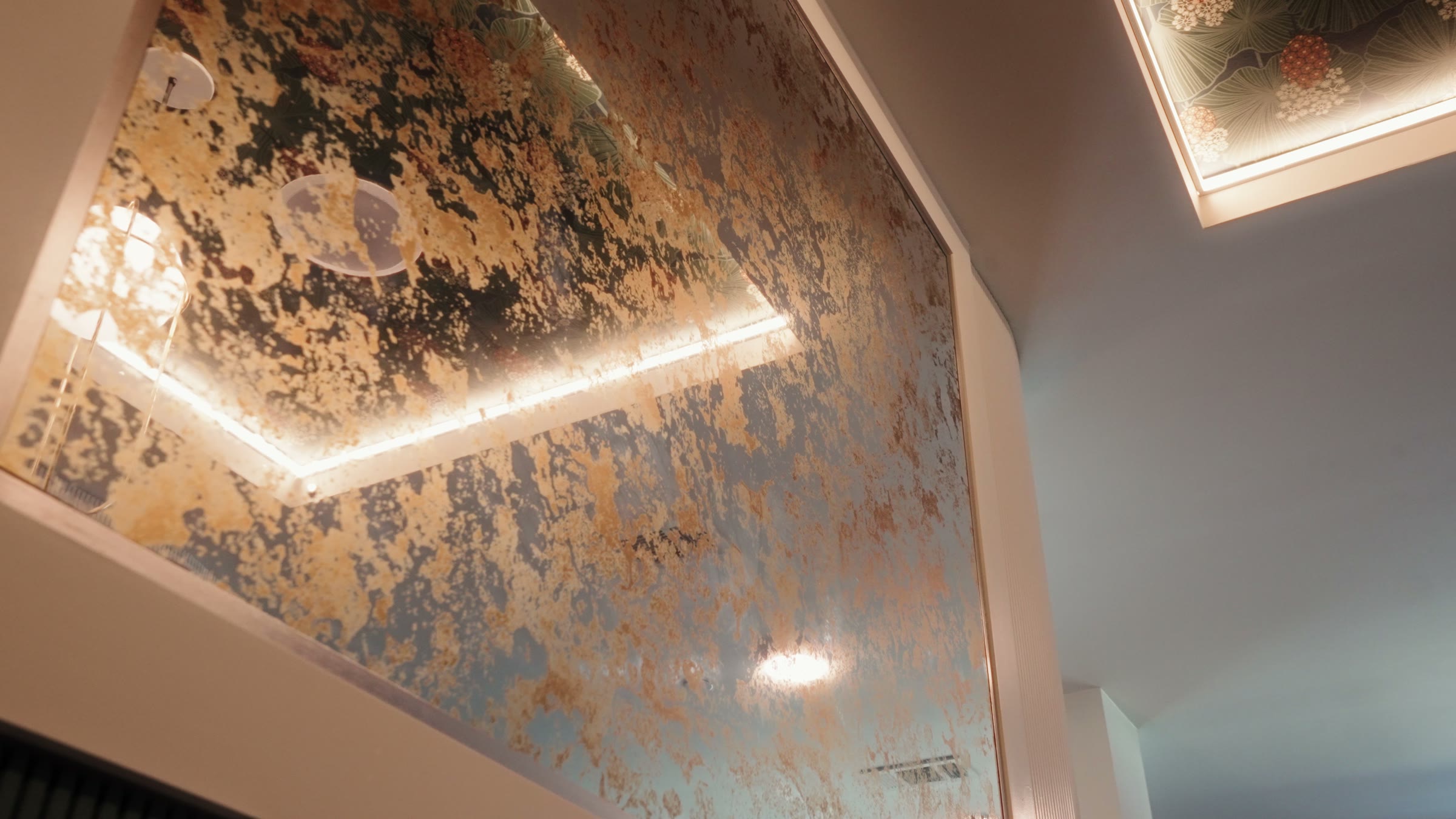 Gold leaf ceiling