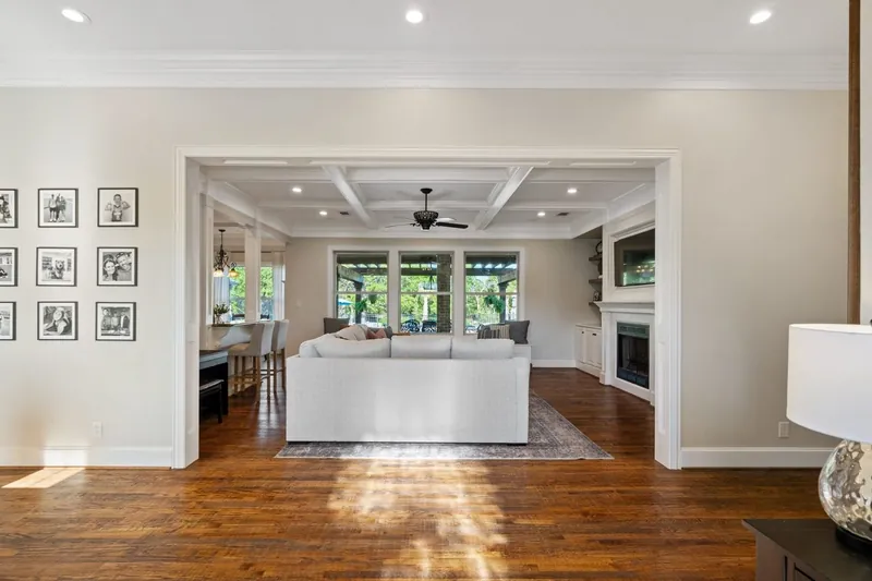 Kitchen and living room photo